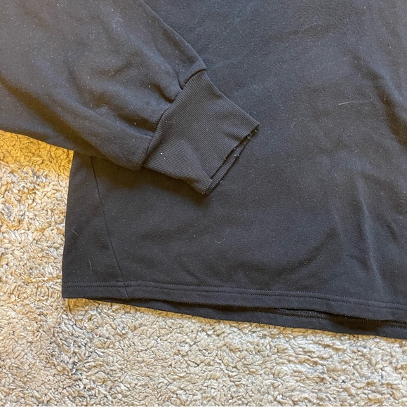 Old Navy cropped hoodie - Picture 2 of 4